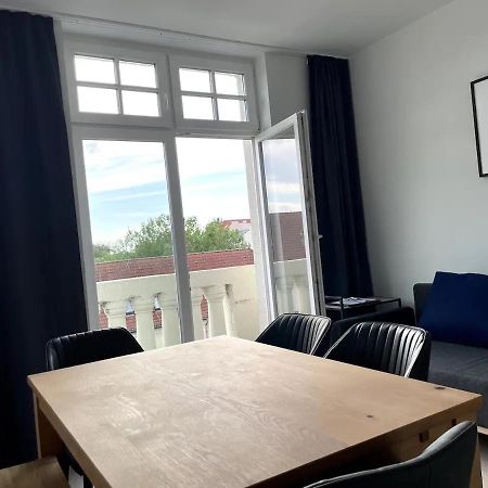 Jaybnb - Gaming Apartment Ps5 65 Zoll 4K Tv Wohnung Mit Balkon Dortmund Exteriör bild