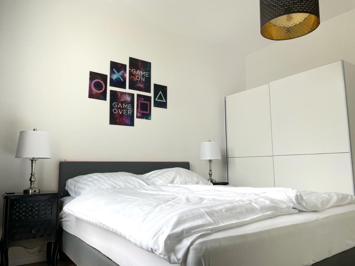 Jaybnb - Gaming Apartment Ps5 65 Zoll 4K Tv Wohnung Mit Balkon Dortmund Exteriör bild